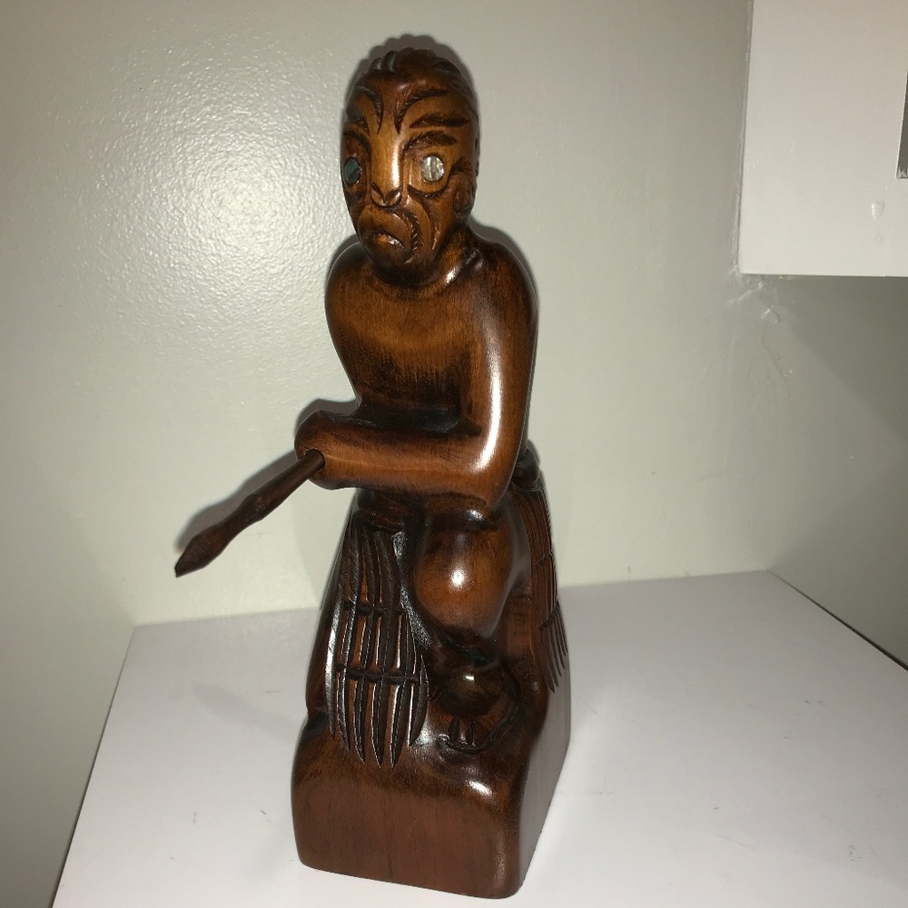 Carved wooden warrior Tekoteko figurine